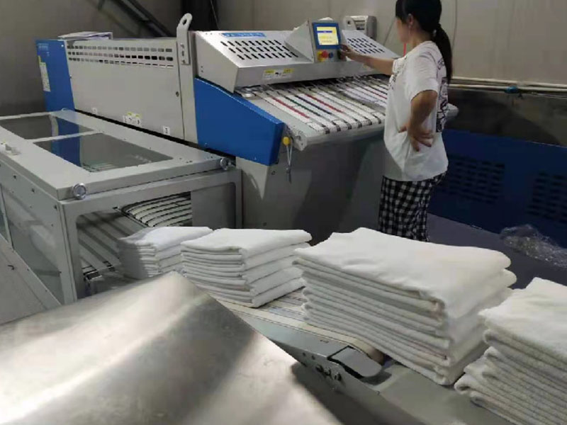 彬巾类折叠机-02