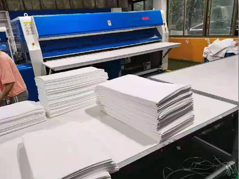 彬高速熨烫机-01